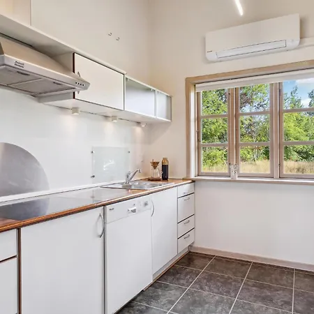 Three-bedroom In בית נופש Oksbøl