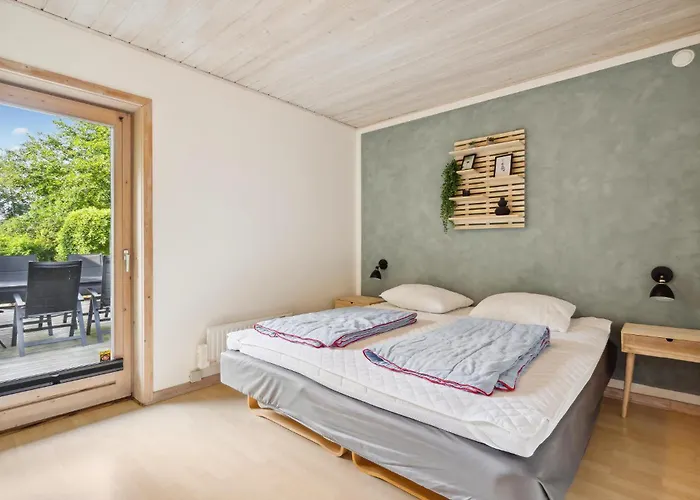Σπίτι διακοπών Three-bedroom In *